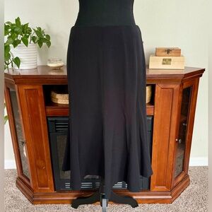 Eddie Bauer Women's Long Black Skirt - Size 12